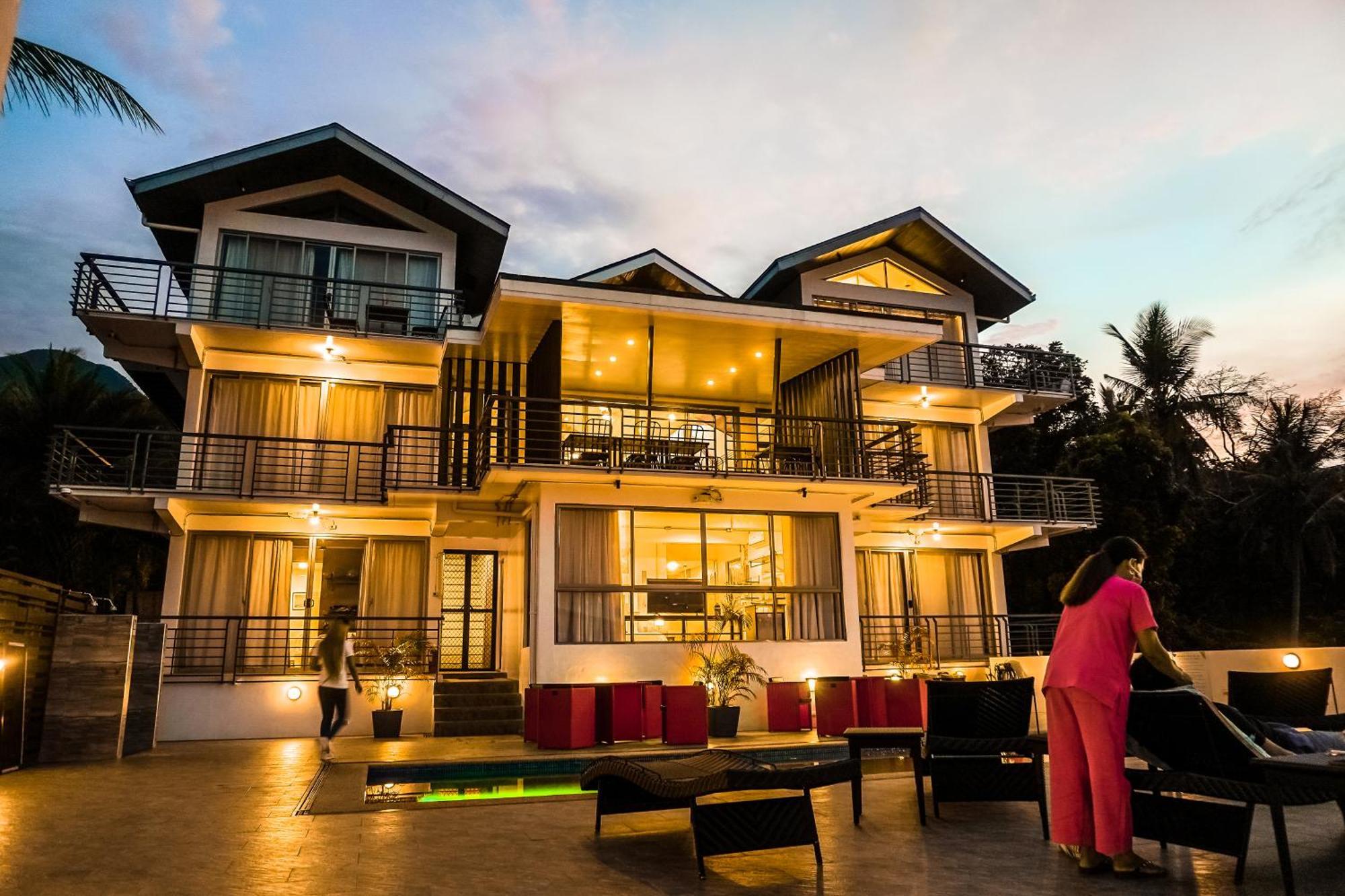 Av Suites Puerto Galera Dış mekan fotoğraf
