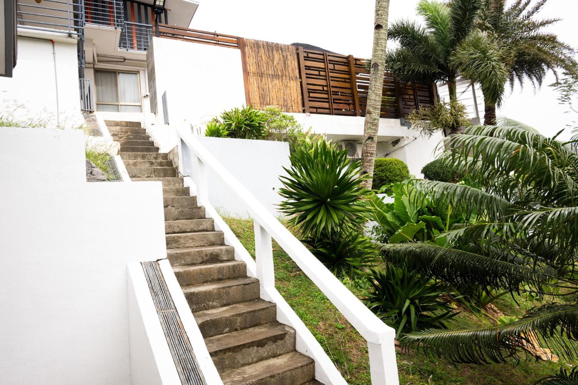Av Suites Puerto Galera Dış mekan fotoğraf