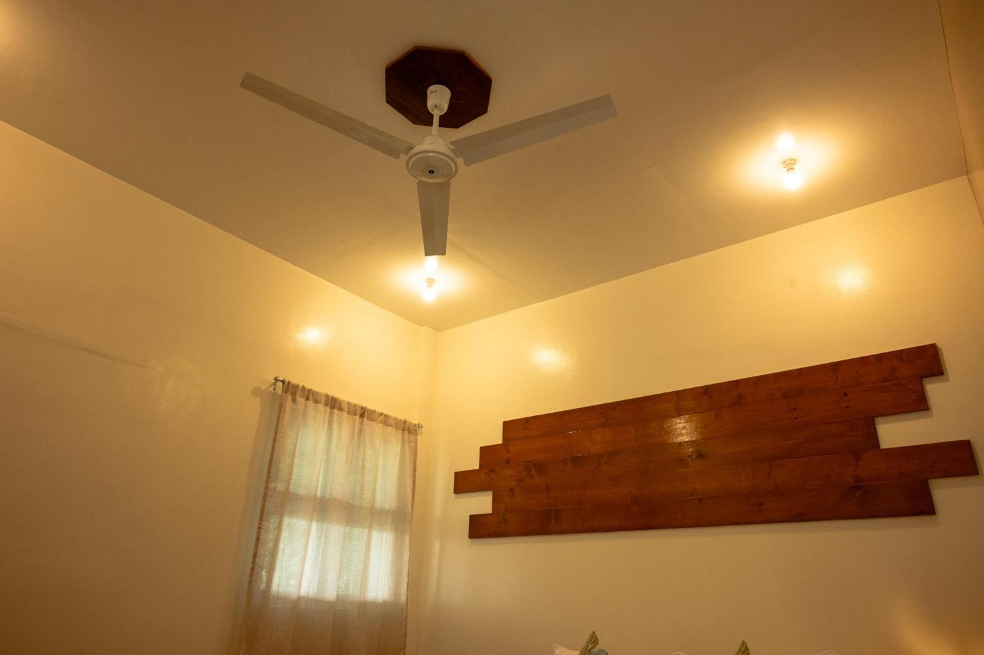 Av Suites Puerto Galera Dış mekan fotoğraf