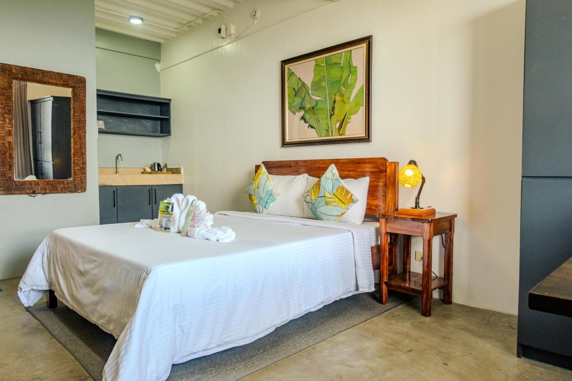 Av Suites Puerto Galera Dış mekan fotoğraf